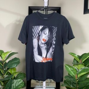 Aaliyah Vintage Graphic Lover Famous Streetwear Tee Shirt